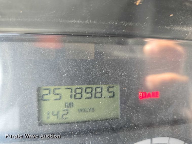 image for item YA0492 2012 Freightliner  Business Class M2 106 box truck