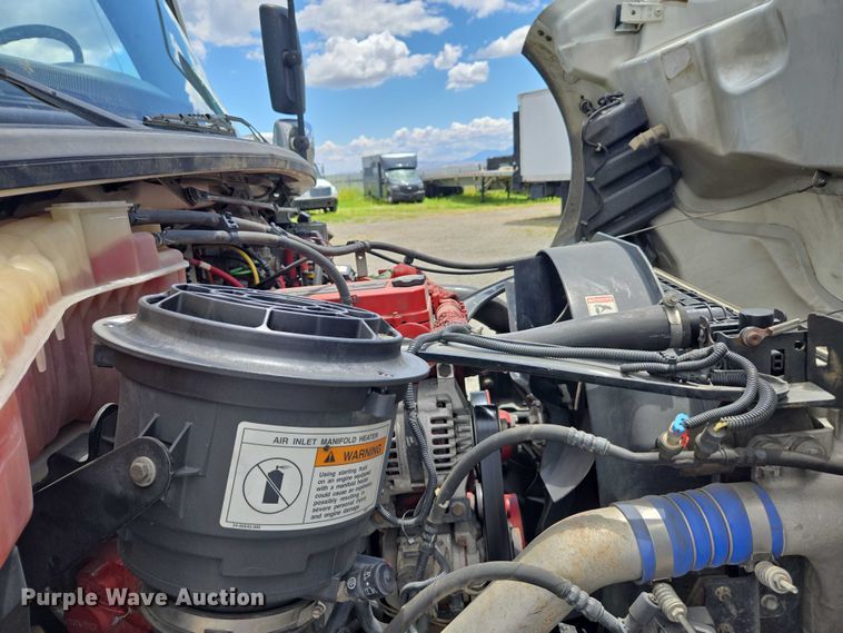 image for item YA0492 2012 Freightliner  Business Class M2 106 box truck