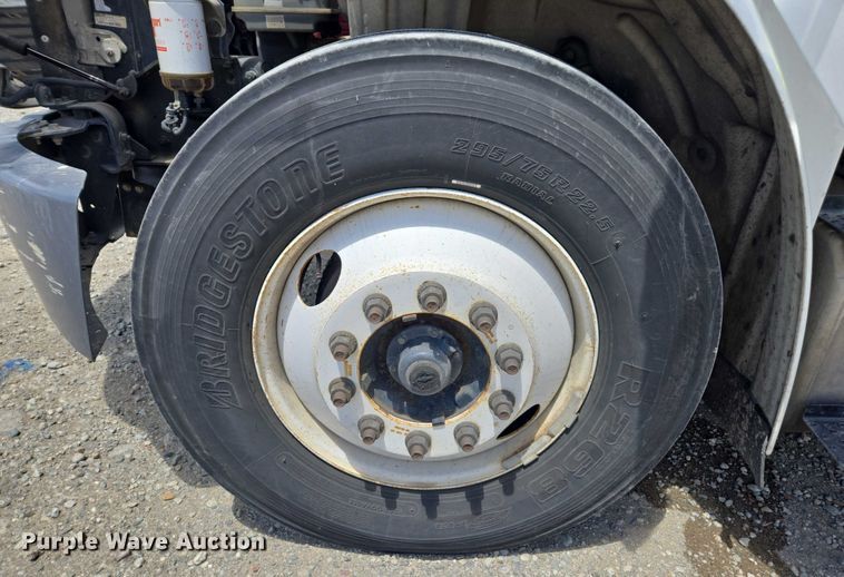 image for item YA0492 2012 Freightliner  Business Class M2 106 box truck