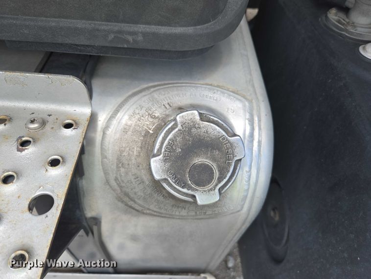 image for item YA0493 2012 Freightliner Business Class M2 106 box truck