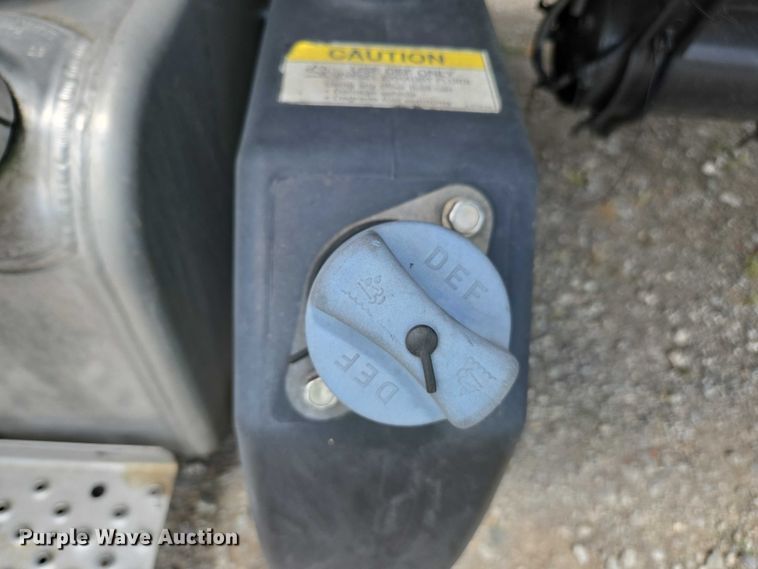 image for item YA0493 2012 Freightliner Business Class M2 106 box truck