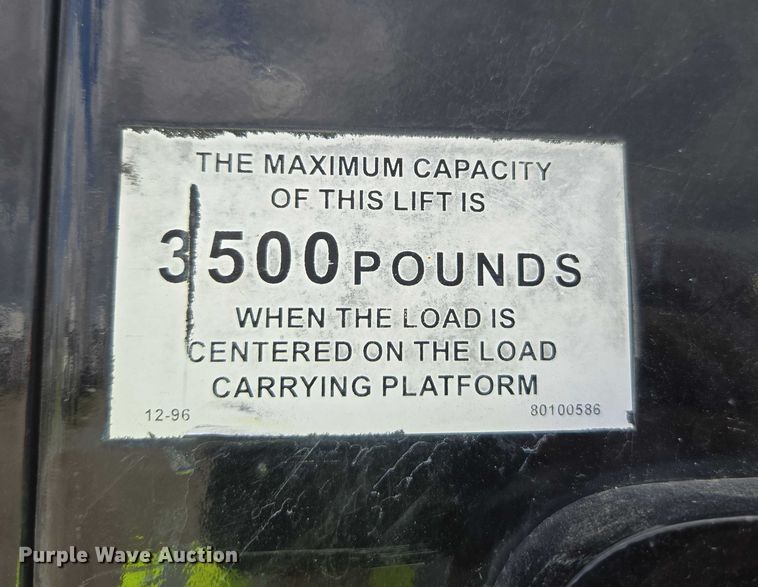 image for item YA0493 2012 Freightliner Business Class M2 106 box truck