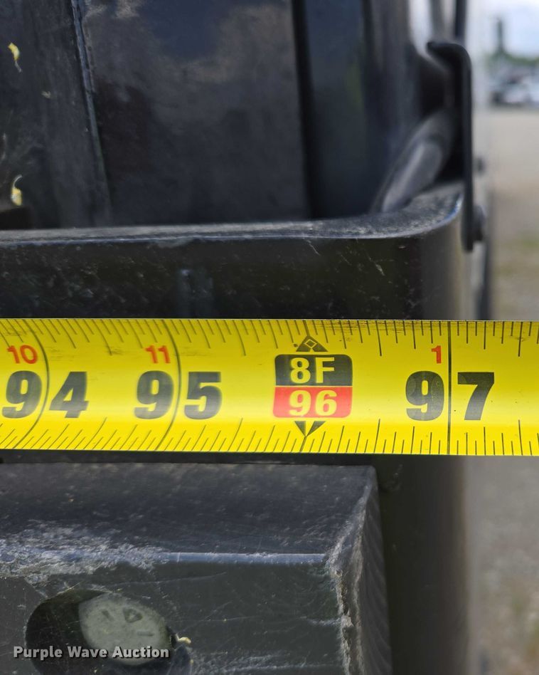 image for item YA0493 2012 Freightliner Business Class M2 106 box truck