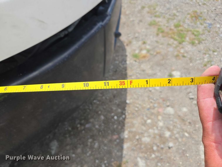 image for item YA0493 2012 Freightliner Business Class M2 106 box truck