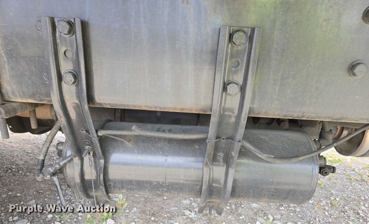 image for item YA0493 2012 Freightliner Business Class M2 106 box truck