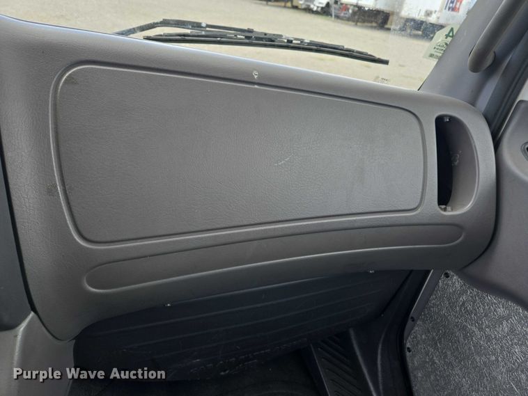 image for item YA0493 2012 Freightliner Business Class M2 106 box truck