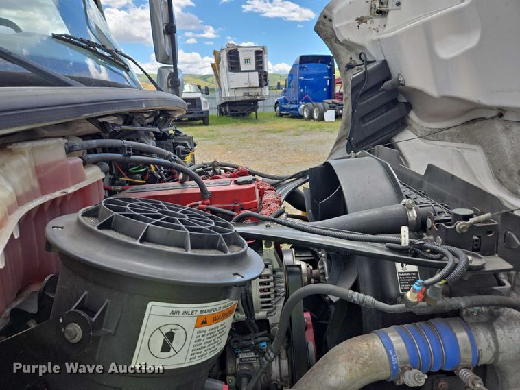 image for item YA0493 2012 Freightliner Business Class M2 106 box truck