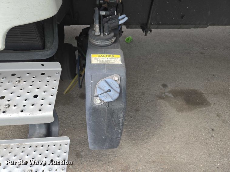 image for item YA0494 2016 Freightliner Business Class M2 106 box truck