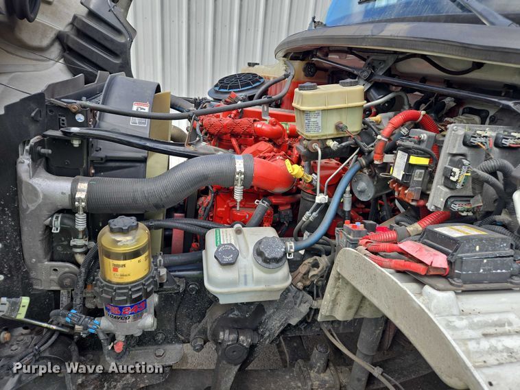 image for item YA0494 2016 Freightliner Business Class M2 106 box truck