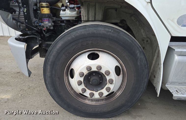 image for item YA0494 2016 Freightliner Business Class M2 106 box truck