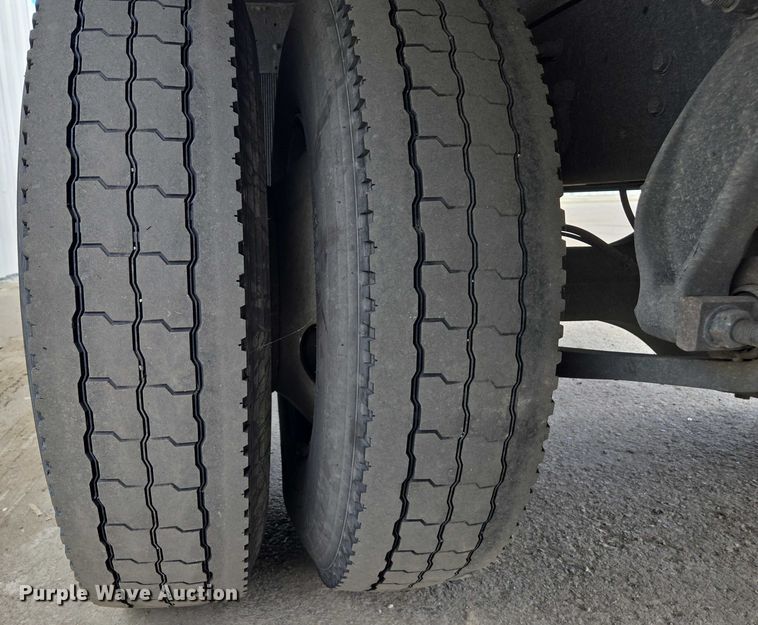 image for item YA0494 2016 Freightliner Business Class M2 106 box truck