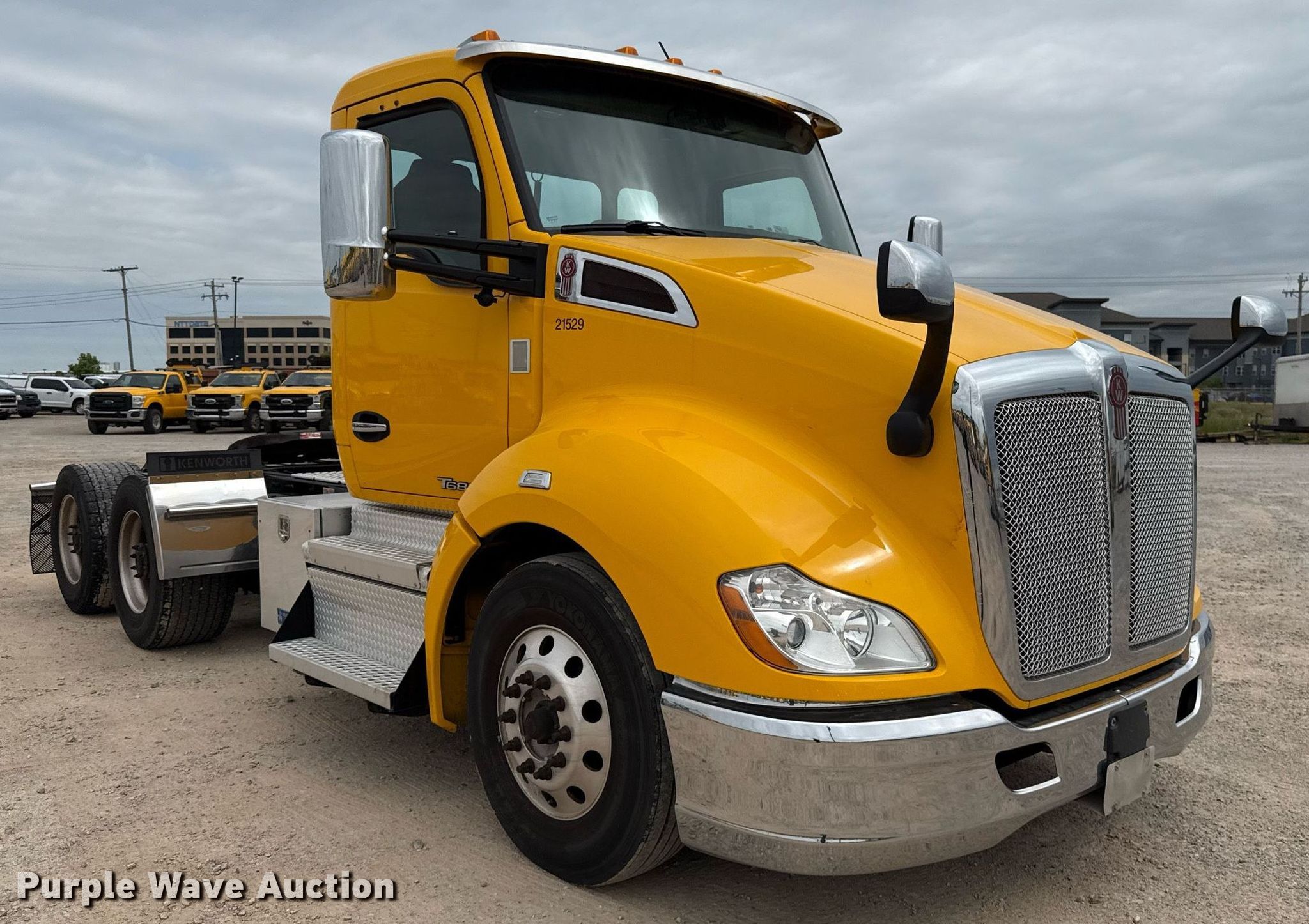 2021 Kenworth T680 semi truck in Oklahoma City, OK | Item