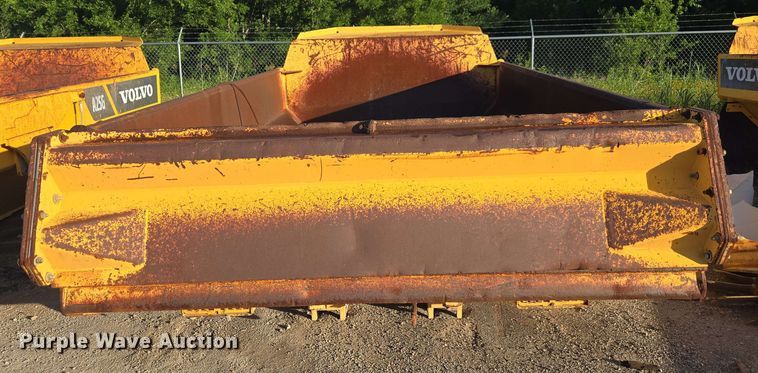 image for item DF8505 Volvo A30D dump bed