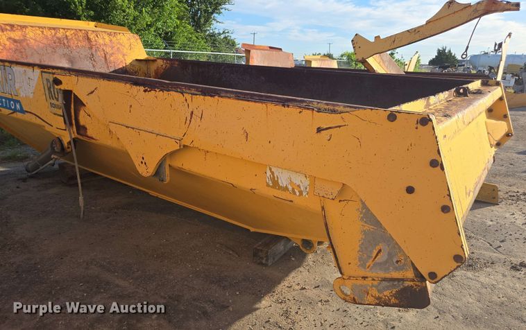 image for item DF8507 Volvo dump bed