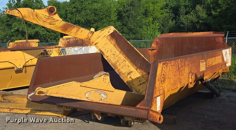 image for item DF8508 Volvo A25D dump bed