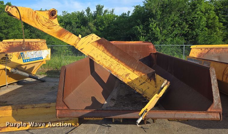 image for item DF8508 Volvo A25D dump bed