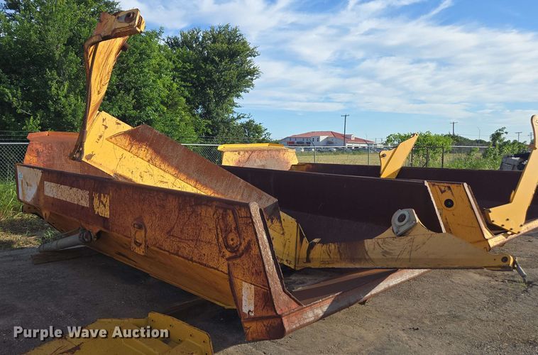 image for item DF8508 Volvo A25D dump bed