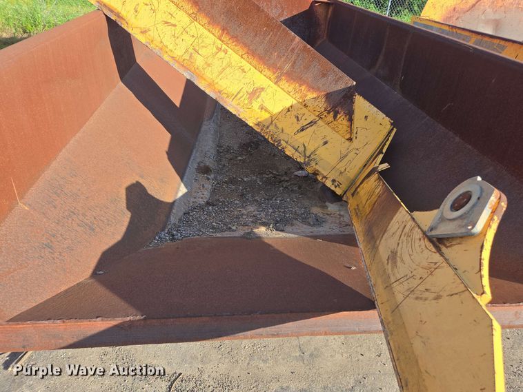 image for item DF8508 Volvo A25D dump bed