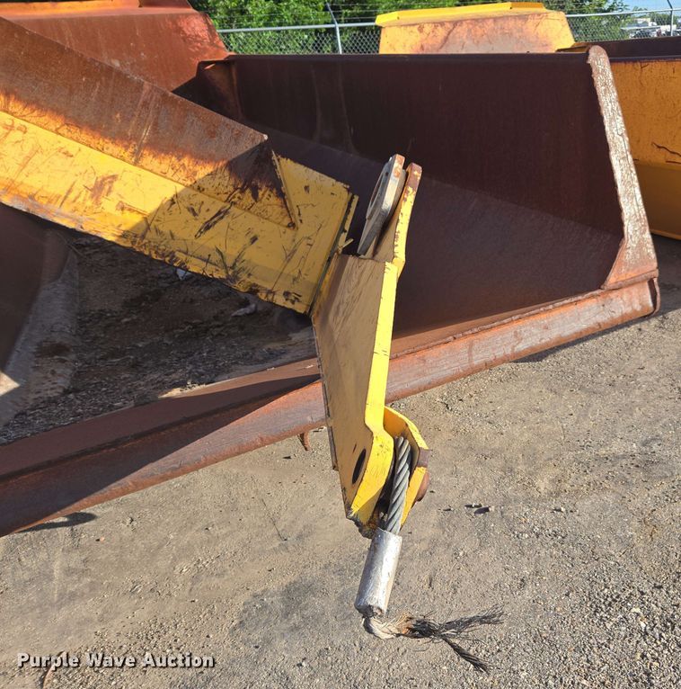 image for item DF8508 Volvo A25D dump bed