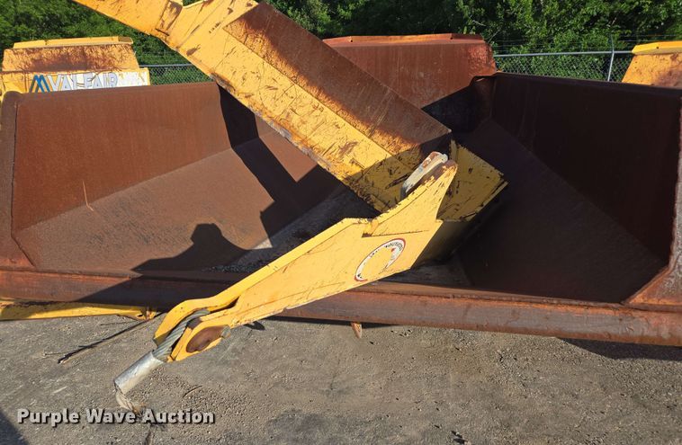 image for item DF8508 Volvo A25D dump bed