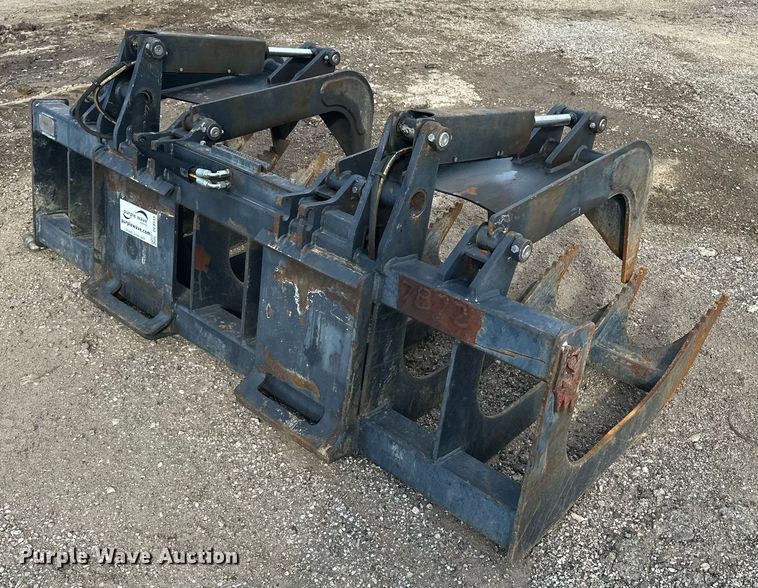 image for item DF8515 Solesbee's skid steer grapple bucket