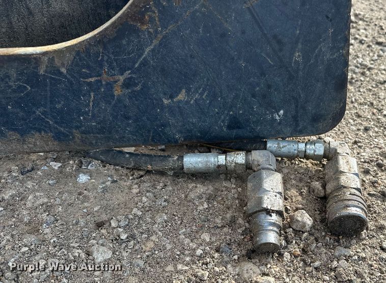 image for item DF8515 Solesbee's skid steer grapple bucket