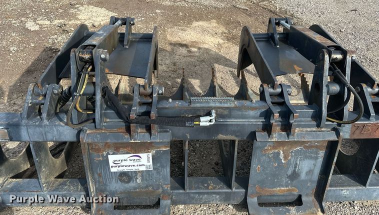 image for item DF8515 Solesbee's skid steer grapple bucket