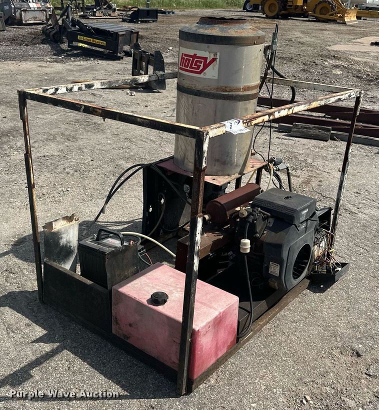 image for item DF8518 Hotsy 1260SS hot pressure washer