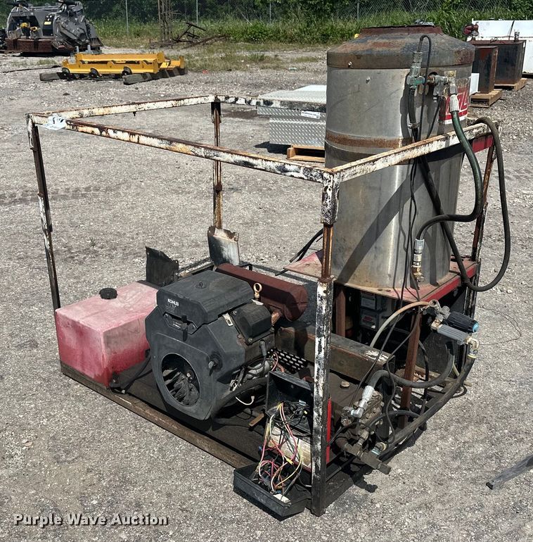 image for item DF8518 Hotsy 1260SS hot pressure washer