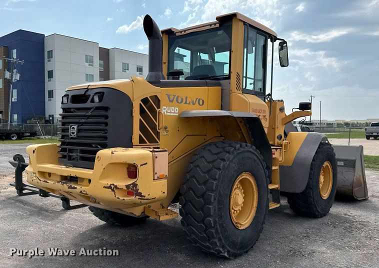 image for item DF8519 2008 Volvo L90F wheel loader