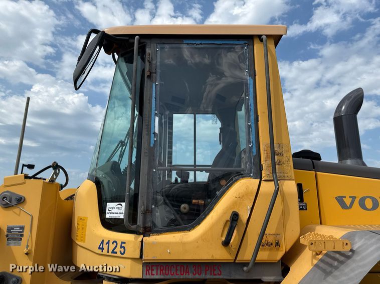image for item DF8519 2008 Volvo L90F wheel loader