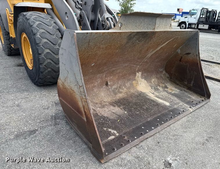 image for item DF8519 2008 Volvo L90F wheel loader