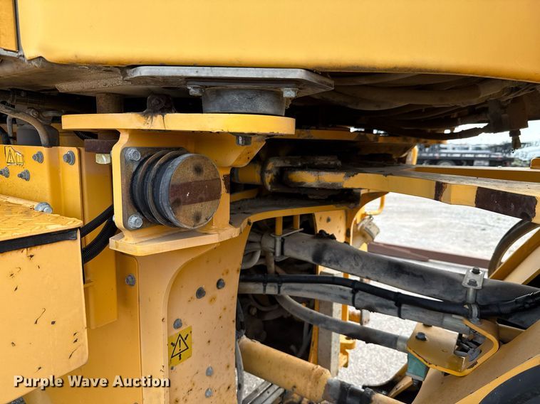 image for item DF8519 2008 Volvo L90F wheel loader