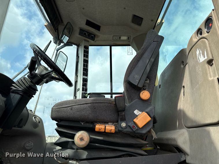 image for item DF8519 2008 Volvo L90F wheel loader