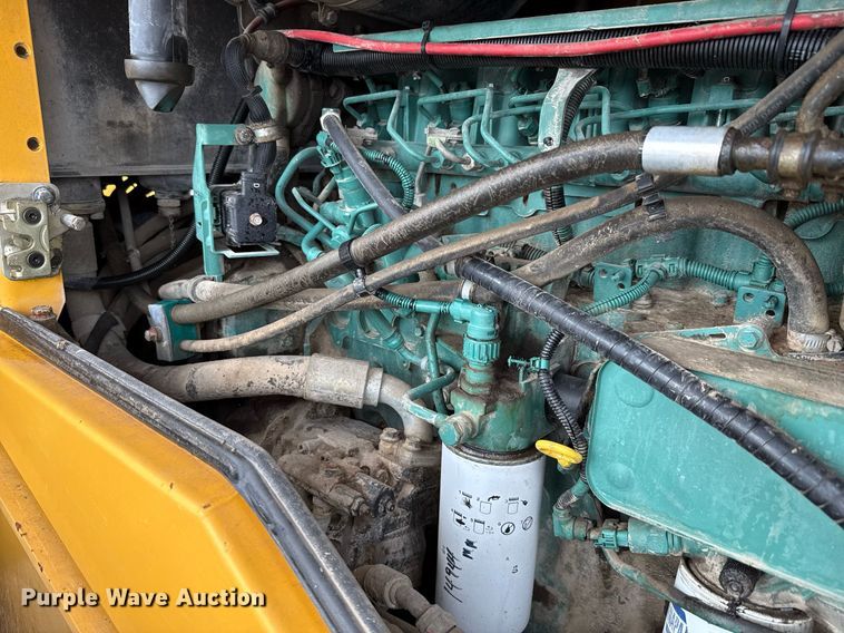 image for item DF8519 2008 Volvo L90F wheel loader