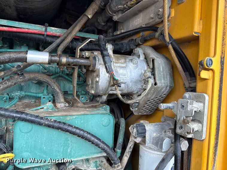 image for item DF8519 2008 Volvo L90F wheel loader