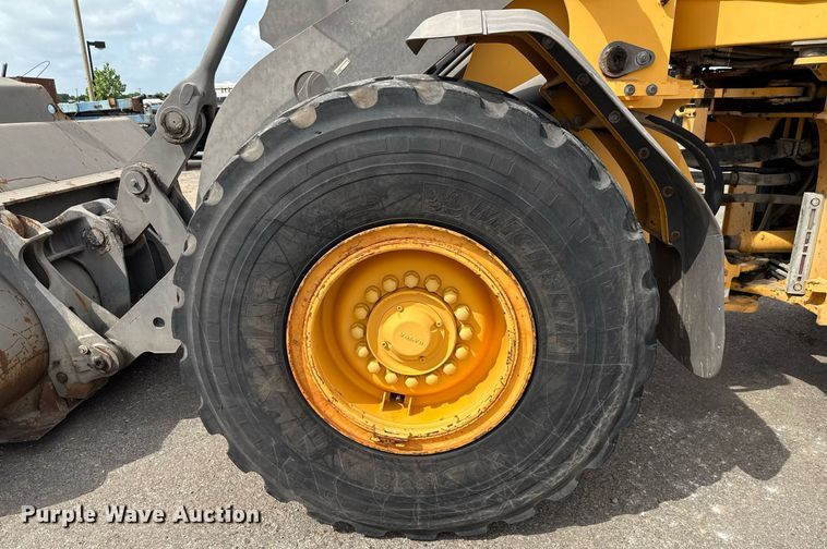 image for item DF8519 2008 Volvo L90F wheel loader