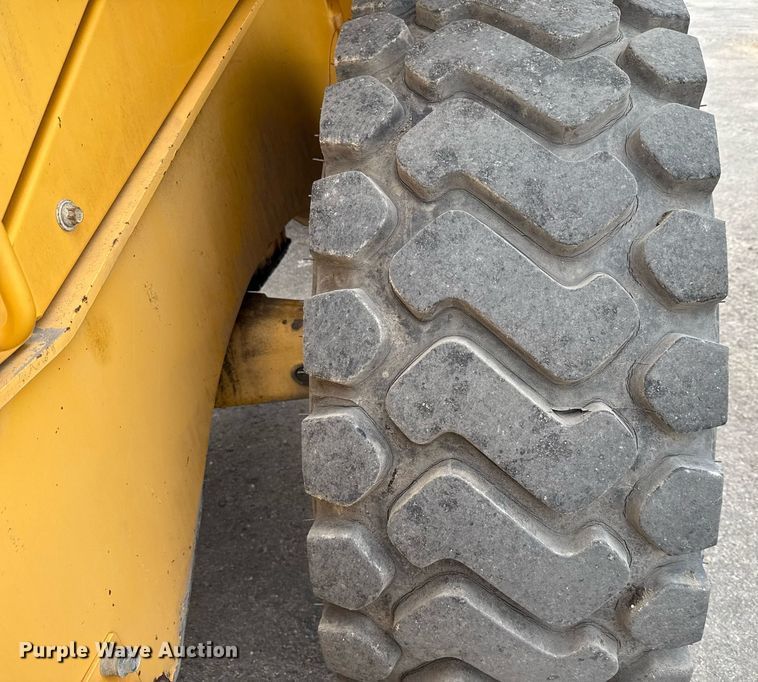 image for item DF8519 2008 Volvo L90F wheel loader