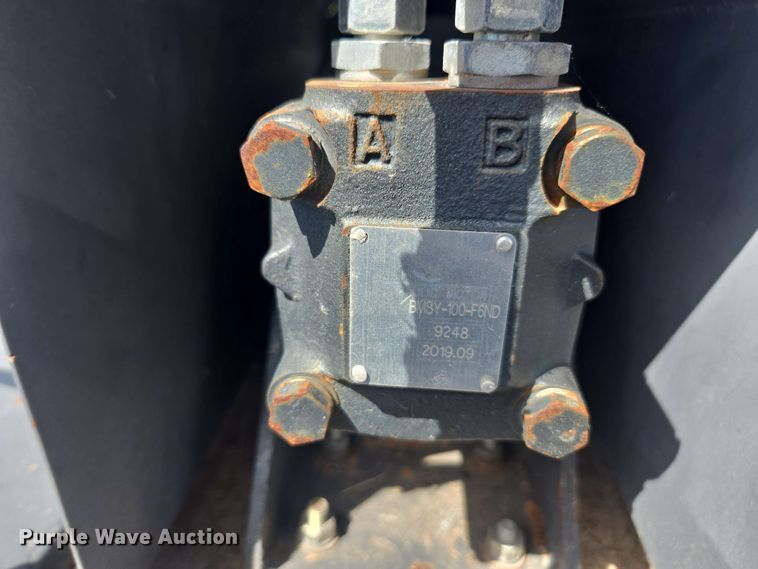 image for item DF8521 2019 Wolverine 72