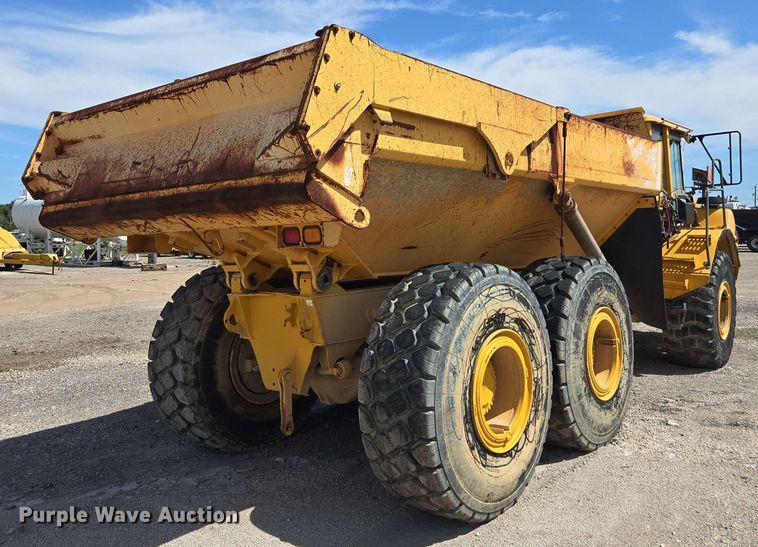 image for item DF8522 2004 Volvo A25D articulated haul truck