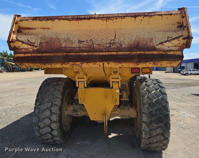 image for item DF8522 2004 Volvo A25D articulated haul truck