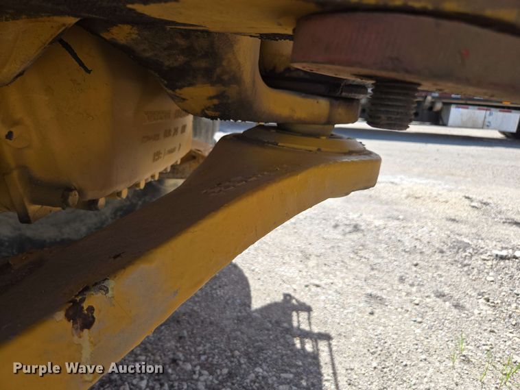 image for item DF8522 2004 Volvo A25D articulated haul truck