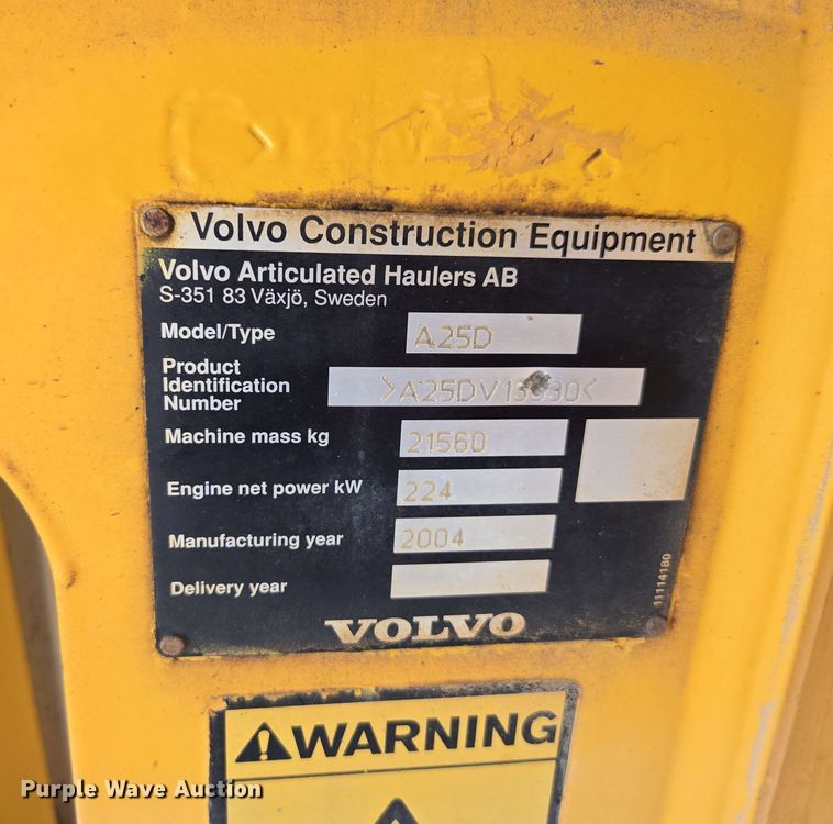 image for item DF8522 2004 Volvo A25D articulated haul truck