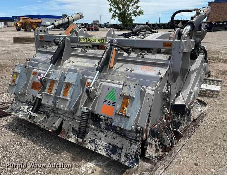 image for item DF8523 2019 FAE MTM-225 soil stabilizer / recycler