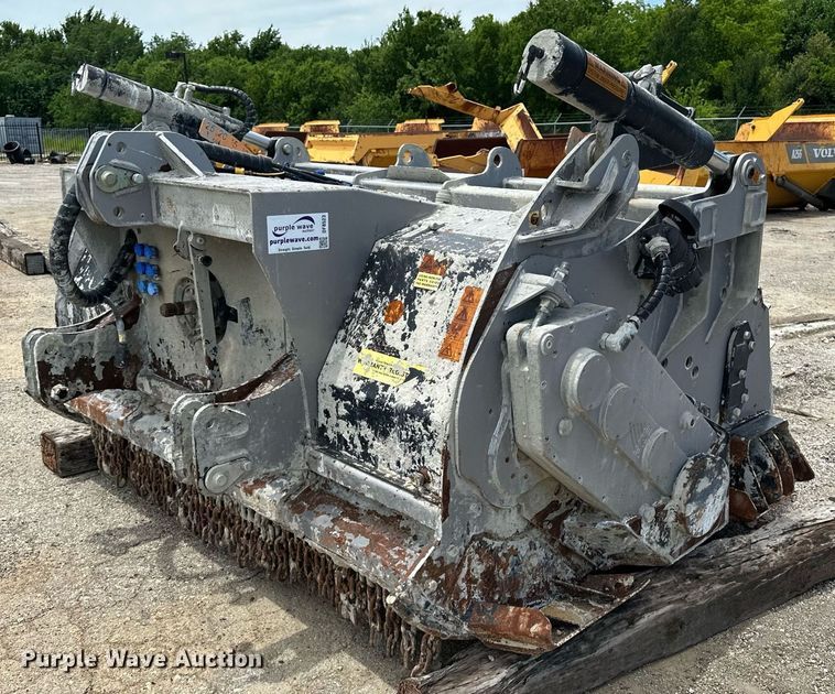 image for item DF8523 2019 FAE MTM-225 soil stabilizer / recycler