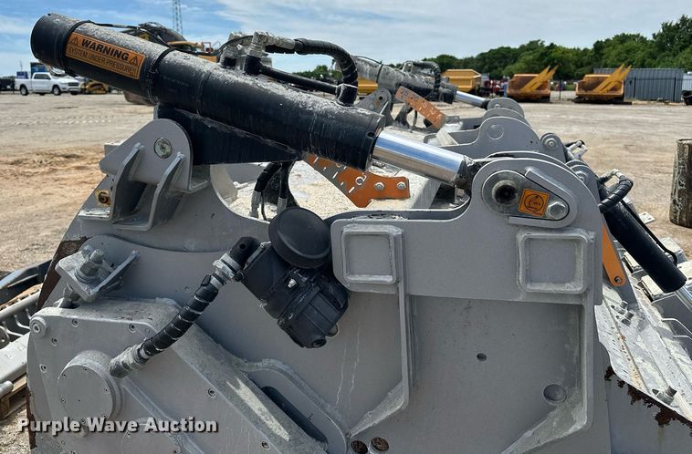 image for item DF8523 2019 FAE MTM-225 soil stabilizer / recycler