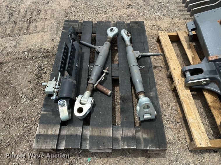 image for item DF8523 2019 FAE MTM-225 soil stabilizer / recycler