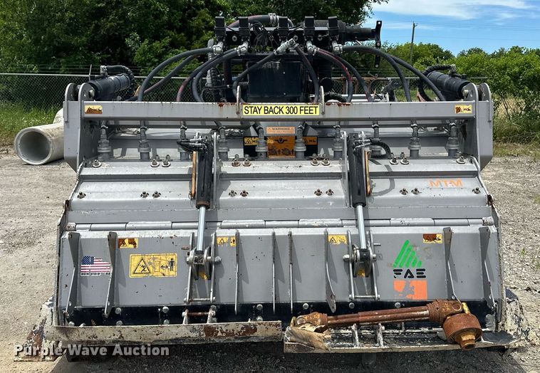 image for item DF8524 2018 FAE MTM-225 soil stabilizer / recycler