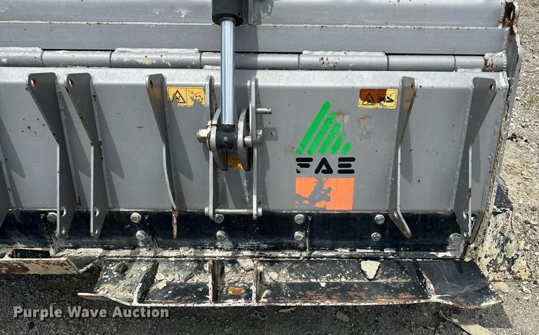 image for item DF8524 2018 FAE MTM-225 soil stabilizer / recycler