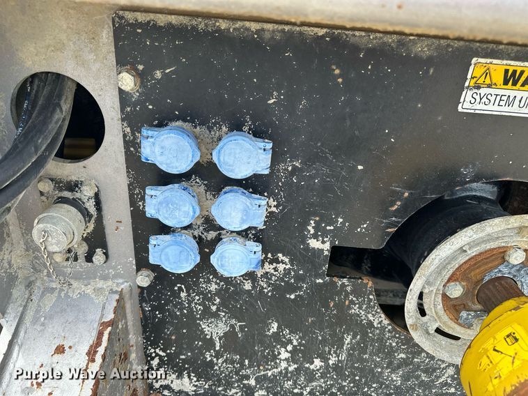 image for item DF8525 2018 FAE MTM-225 soil stabilizer / recycler